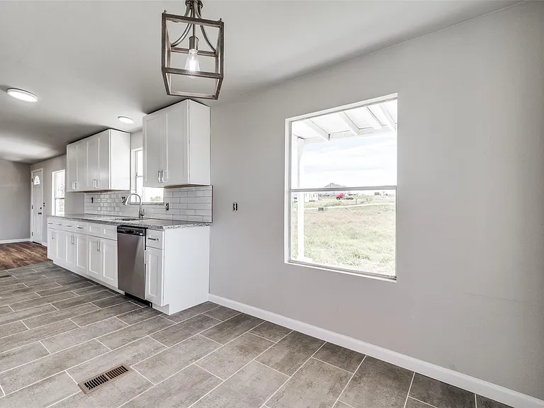 3501 Meadow Vista Cir — Photo 13