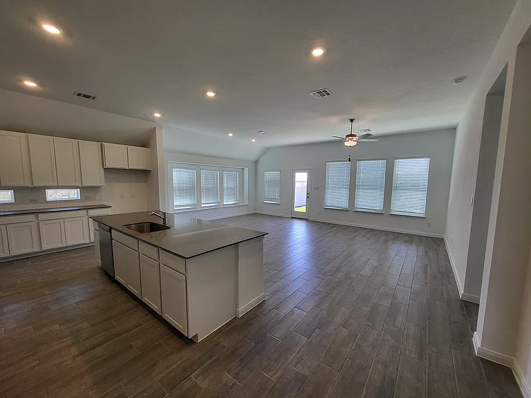 1233 Fox Wing Way — Photo 5