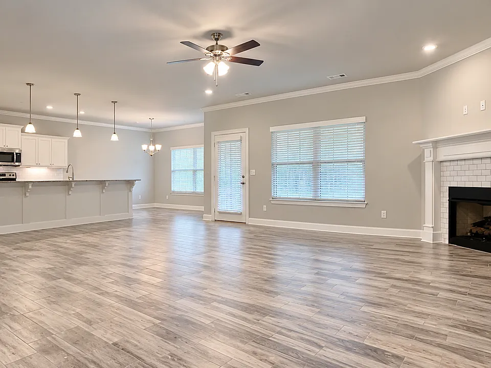 34 Woodbridge Dr