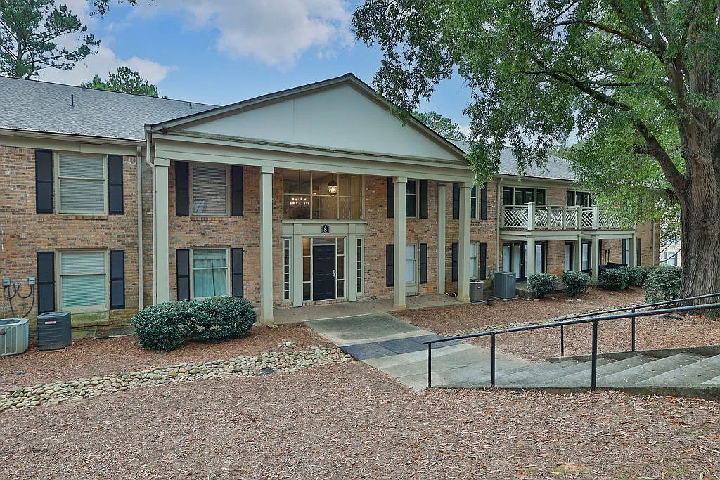 3650 Ashford Dunwoody Rd NE — Photo 1