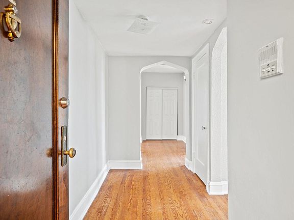 2nd image of 6451 N California Ave APT 3