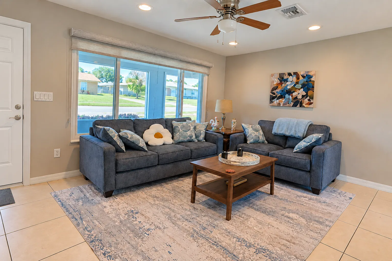 3 bed, 1166 sqft, $2,795 — Photo 3