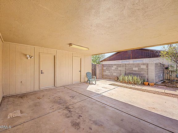 4th image of 515 W GREENTREE Drive