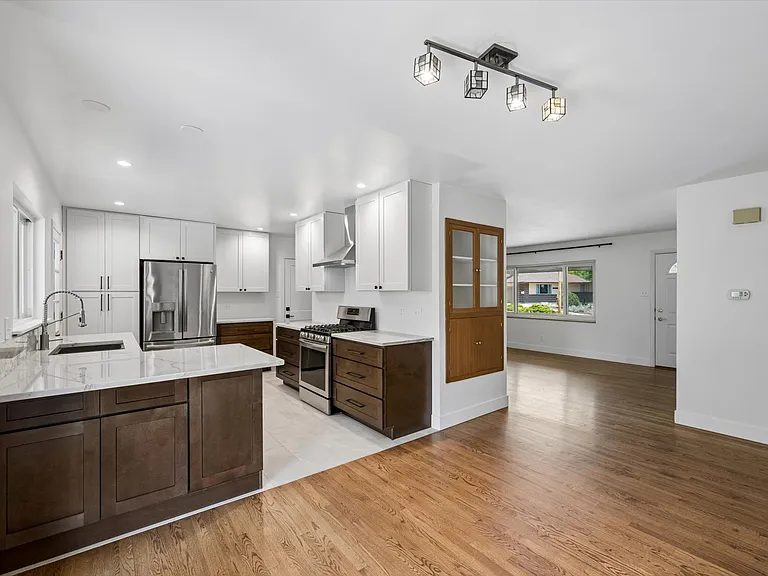 Fully Updated Kitchen