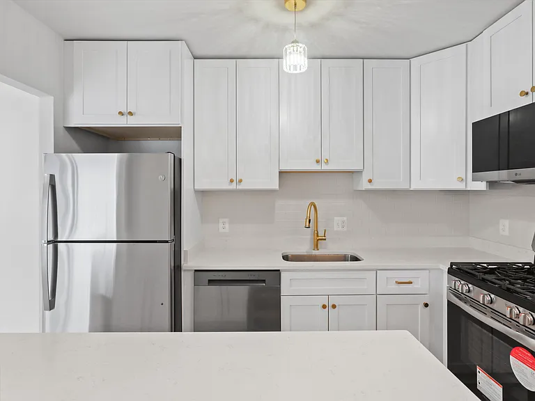 10167 Fair Woods Dr #310 — Photo 3
