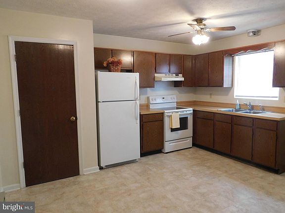 4th image of 309 Nottoway Dr