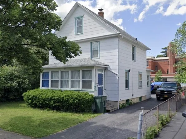 90 Palm St, Rochester, NY 14615