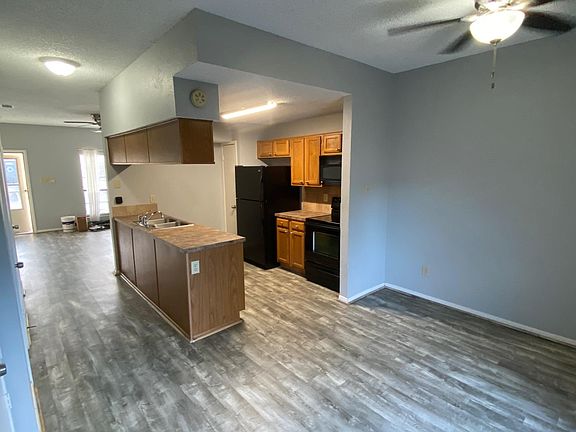 5th image of 216 Samuel Blvd #J-4