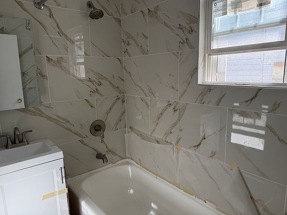2nd image of 38 Carroll St Floor 2