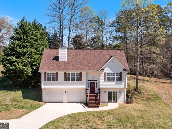 107 Deerfield Dr, Cleveland, GA 30528