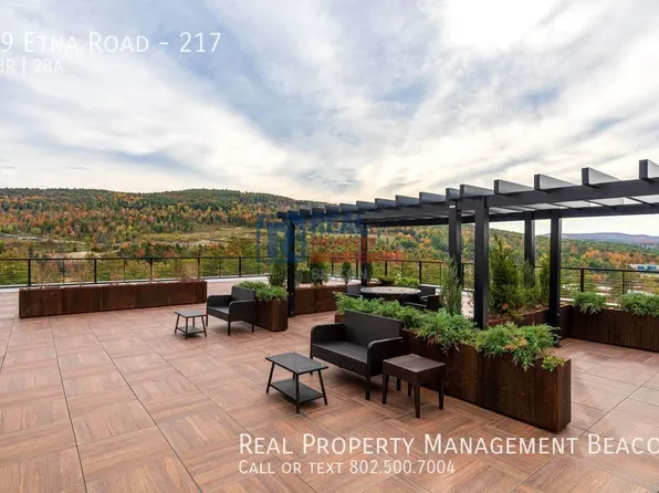 69 Etna Rd, Lebanon, NH