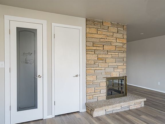 Dining Room w Pantry & Utility Closet
