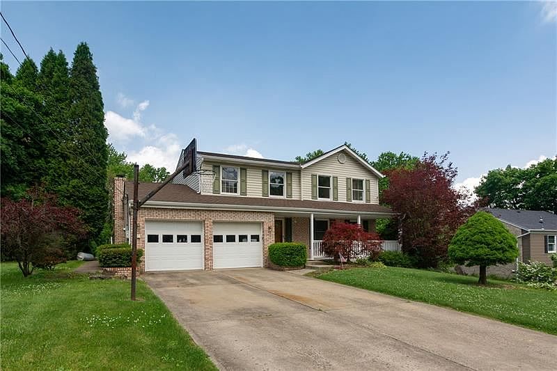 1st image of 1527 King Edward Dr