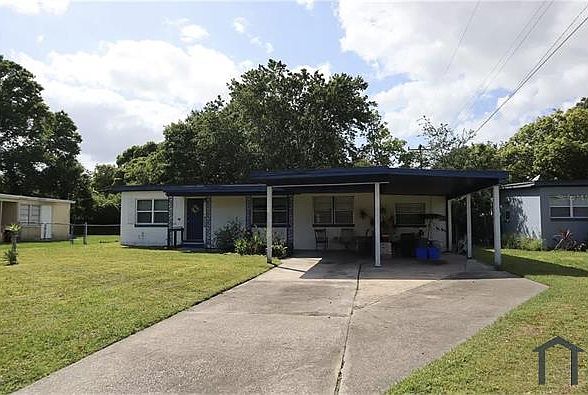 1st image of 116 Country Club Dr