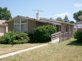 5812 N 77th St, Milwaukee, WI 53218