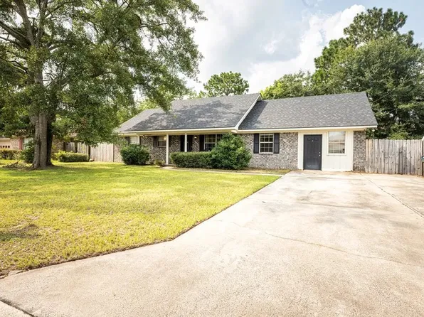 950 Wedgewood Way, Hinesville, GA 31313