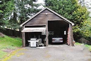 2nd image of 6122 Vickery Ave E