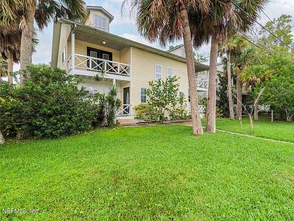 3rd image of 105 ARRICOLA Avenue #A