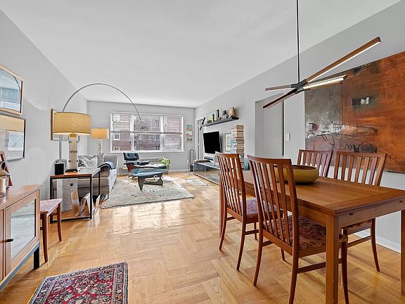 3rd image of 2711 Henry Hudson Pkwy W APT 5G