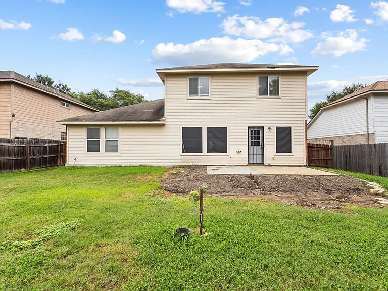 210 Laceleaf Ln — Photo 27