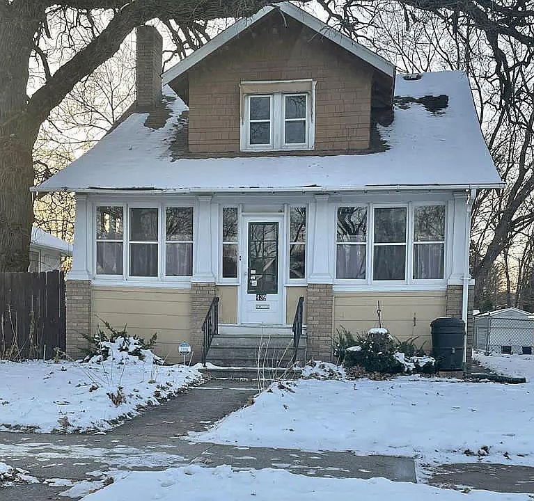 1st image of 439 Snelling Ave S