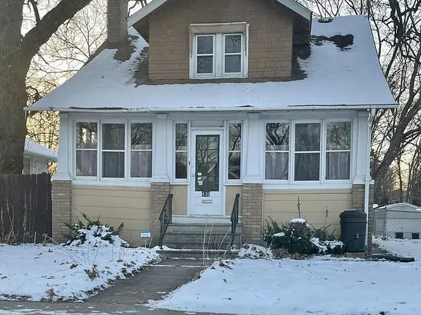 439 Snelling Ave S, Saint Paul, MN 55105