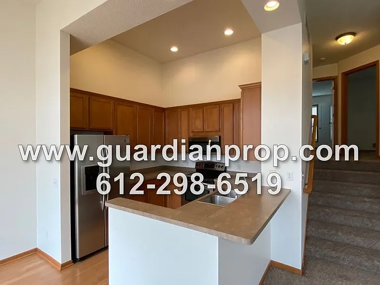 15435 Foster Dr N — Photo 5