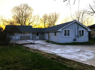 1100 Trask St, Aurora, IL 60505