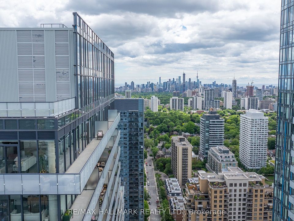 1st image of 185 Roehampton Ave #Penthouse 2