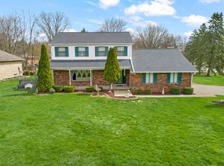 53222 Hillside Dr, Shelby Township, MI 48316