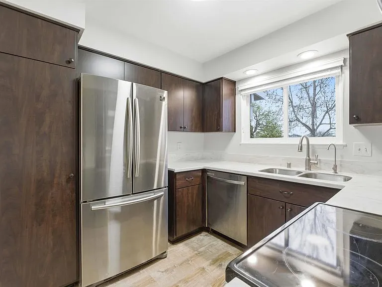 3625 Dearborn St — Photo 4