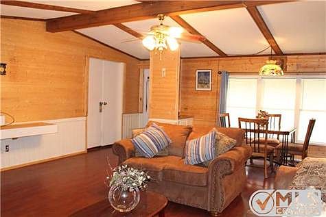 5th image of 343 Enfield Dr