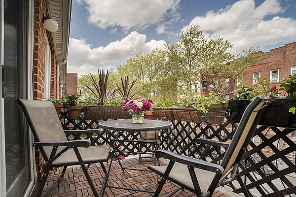 Sold by Owner | media 16