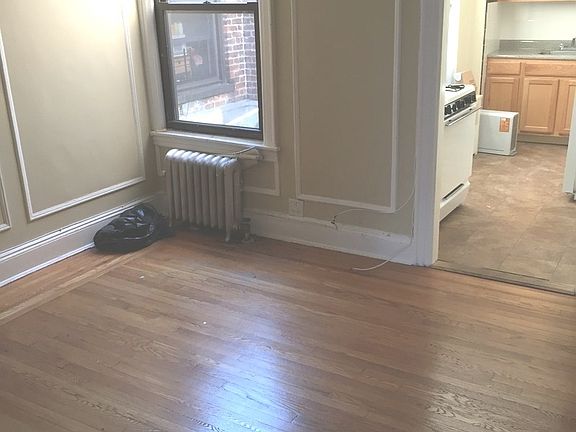 3rd image of 3110 30th Ave #3