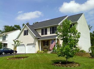 104 Clarion Dr, Douglassville, PA 19518