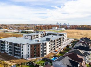 7549 Kalar Rd #405, Niagara Falls, ON L2H 3W6