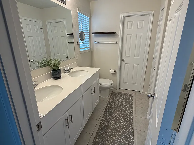 7805 Sycamore Hls — Photo 10