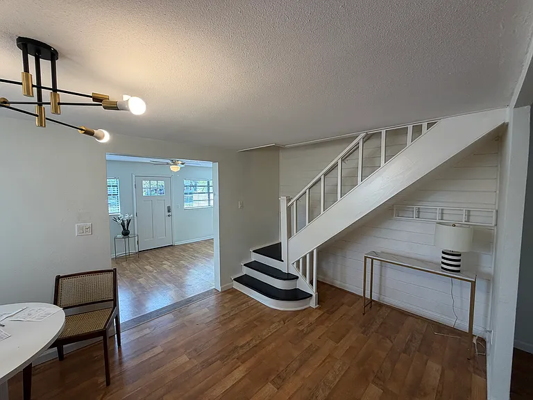 3027 Melton St N — Photo 21