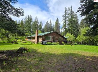 327 Winter Rd, Moyie Springs, ID 83845