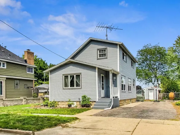 140 South Wisconsin STREET, Burlington, WI 53105