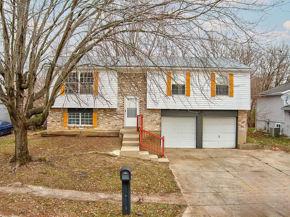 1st image of 9426 English Oak Dr