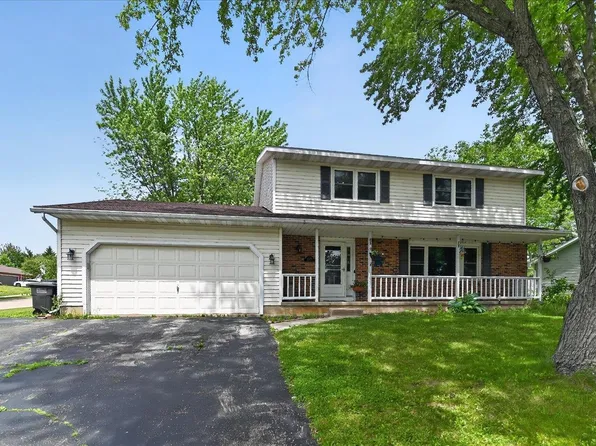 1520 Roby Rd, Stoughton, WI 53589