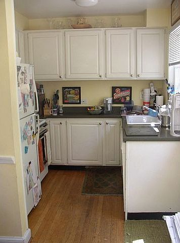 2nd image of 10241 Parkwood Dr