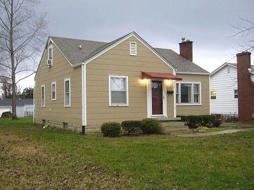 1st image of 719 N Elm St