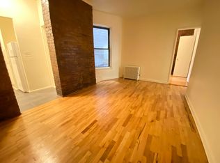 220 E 29th St #3S, New York, NY 10016