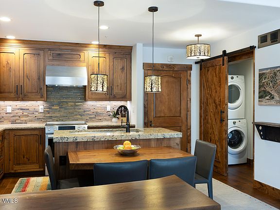 2nd image of 31 Avondale Ln #108
