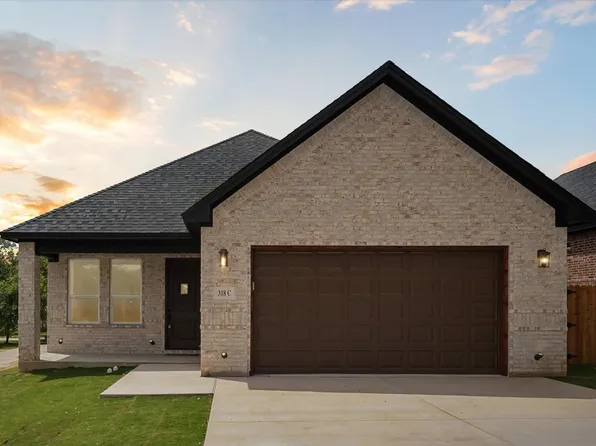 318 S Watson St #C, Alvarado, TX 76009