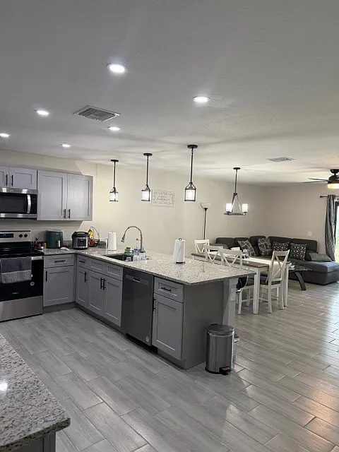 7360 Carrier Rd — Photo 3