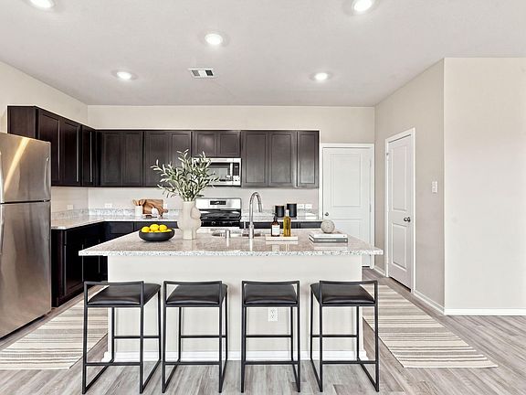 5th image of 6711 Pebble Bluff Ct