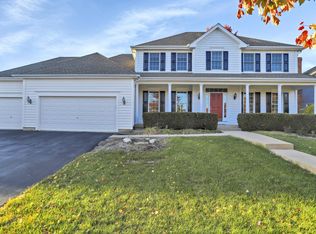 40W148 Carl Sandburg Rd, St Charles, IL 60175